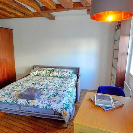 012 Grand At Quartier Latin Apartment Paris