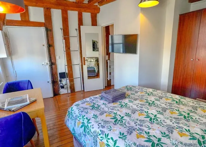 012 Grand At Quartier Latin *